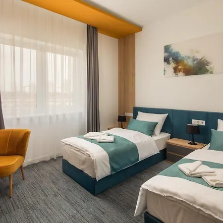 Sziget Hotel Nyíregyháza Exterior foto