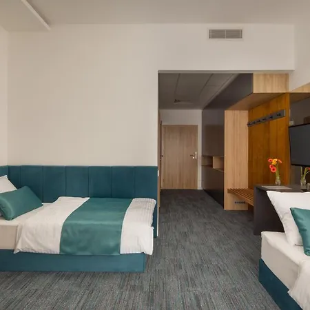 Sziget Hotel Nyíregyháza Exterior foto