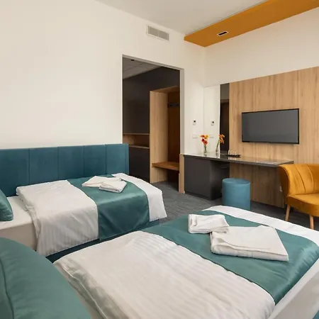 Sziget Hotel Nyíregyháza Exterior foto