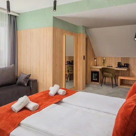 Sziget Hotel Nyíregyháza Exterior foto
